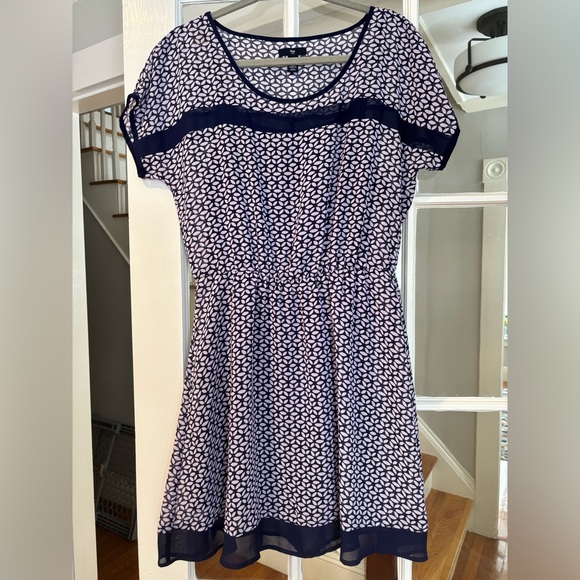 GAP Dresses & Skirts - GAP Navy and Purple Patterned Dress